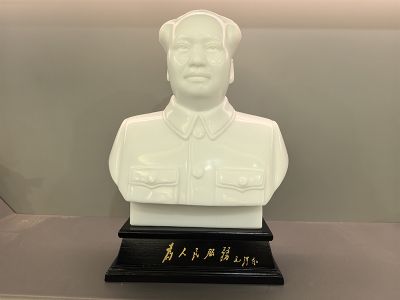汉白玉《一代伟人》